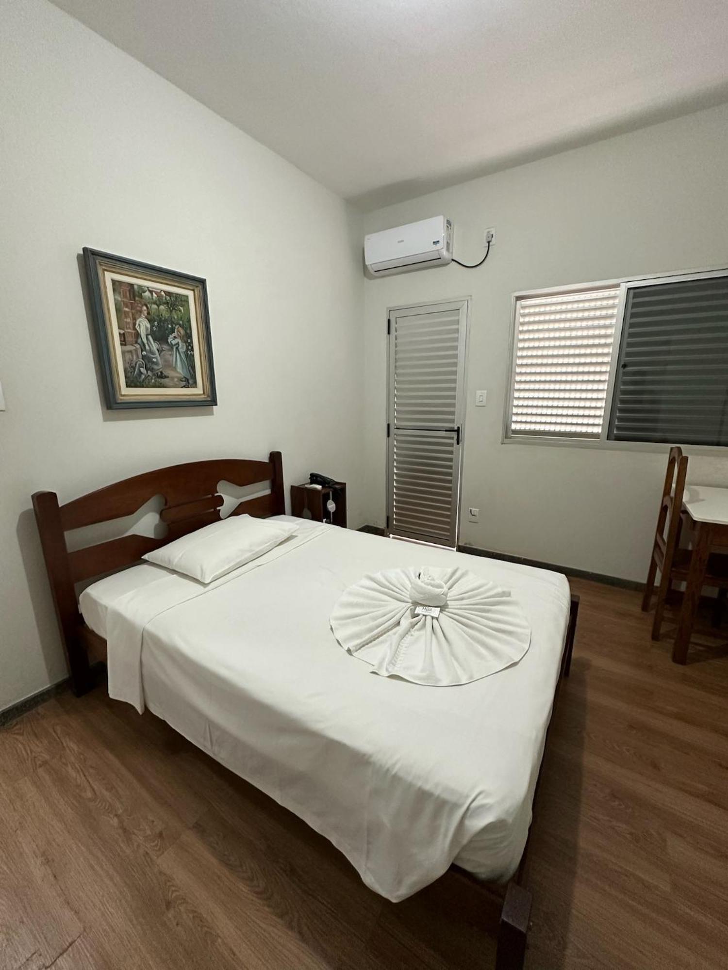 Hotel Brasil Real Мариана Экстерьер фото